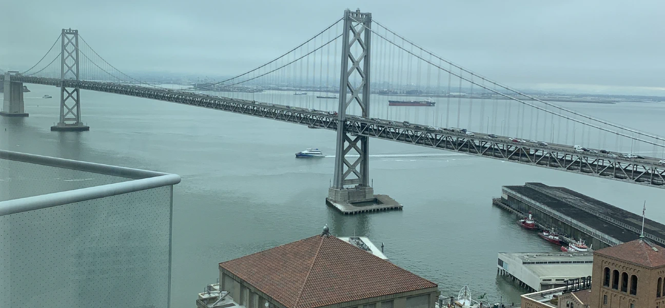 panoramic view bridge golden gate
